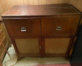 Original Vintage Crosley Record Player!