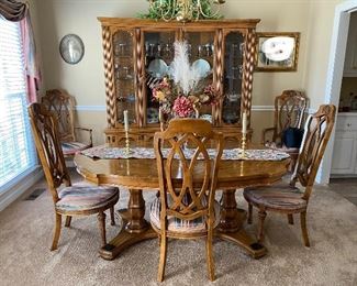 Beautiful Double Pedestal Dinning Table and 6 Chairs and Stunning Hutch both available for pre sale