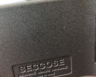 Seccose 1950s floating table markmark