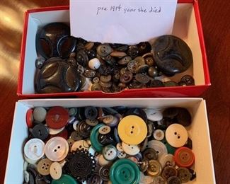 Buttons pre 1914