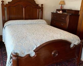 Antique Full Bed