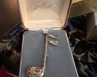 Sterling Sixteenth Note Brooch