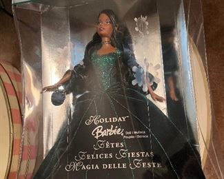 Holiday Barbie Felices