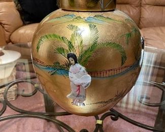 Large 3D gold leafed ginger jar 