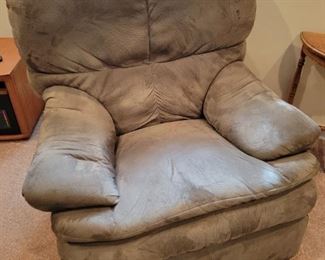 Large Olive sectional and recliner by Bassett