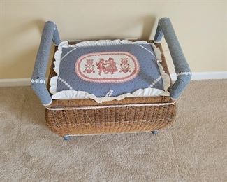 Antique wicker German Hope chest/basket  24" W x 16 1/2" D x 21" H