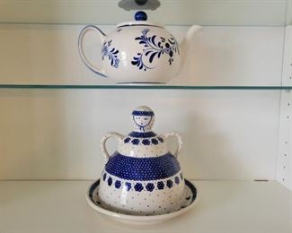 Polish pottery