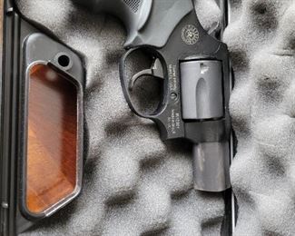 Taurus 38 Special Ultra-Lite #R12901 and case