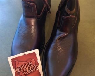 Short Cowboy boots band new in the box