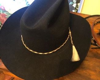 self conforming Western hat