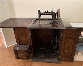 Purchased in 1907, Bill of Sale and additional paperwork with it. 