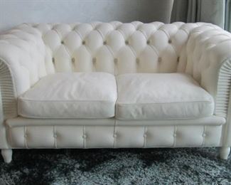 "CHESTER" in white leather by POLTRONA FRAU