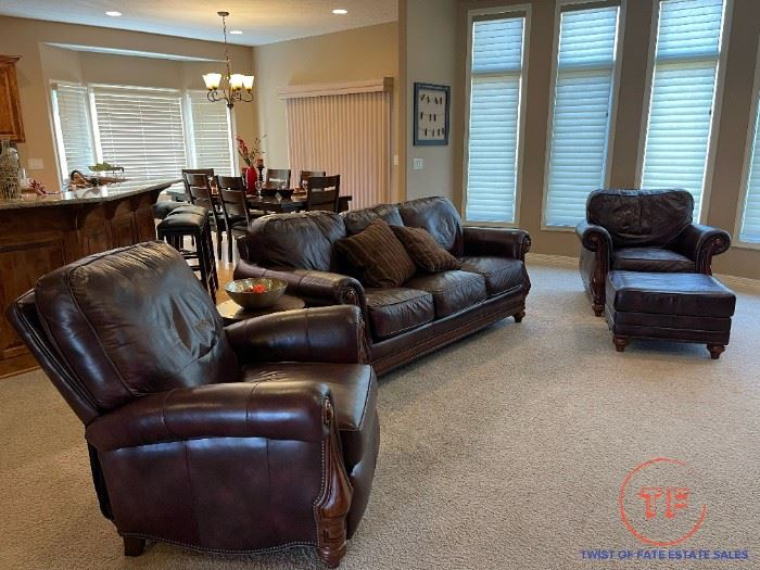 BRADINGTON YOUNG Leather Furniture