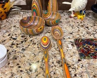 MR. DUDLEY Rainbow Wood Pieces