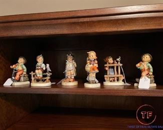 HUMMEL Figurines