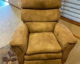 LAZY BOY Micro Suede Recliner