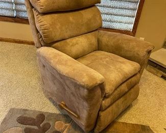 LAZY BOY Micro Suede Recliner
