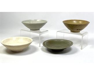 Lot 36 4pcs Chinese Bowls. 