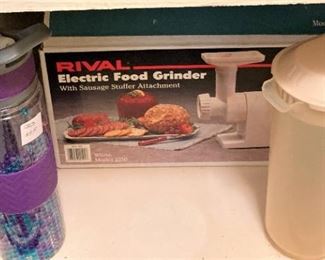 Electric food grinder