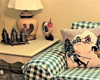 Rooster; rooster lamp; ski pillow