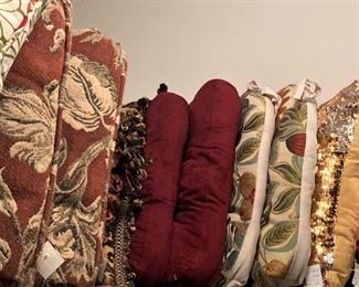 Decorative pillows