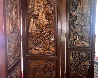 ABSOLUTELY GORGEOUS! Hand Carved Wood 4 Panel Screen. From the 1970's Each panel took a year to carve. Each panel is different.  Original one of a kind pieces! Excellent condition. Each panel is 20" w x 80"h x 2" d.  Artist Su-Huei Huang 