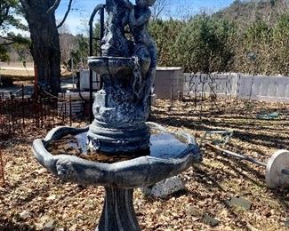 Bird Bath Water Fountain