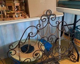 Iron fireplace screen