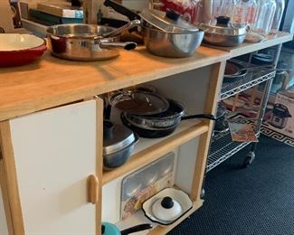 Kitchen butcher block island, rack