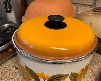 Vintage retro orange floral pot