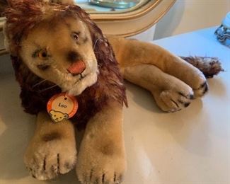 Vintage Steiff Animals including Leo