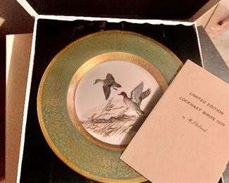 Numerous boxes containing Limited Edition Lockhart Birds 1977 Plates