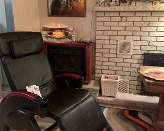 Destress ultra lounge leather recliner with remote