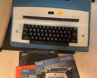 1970s IBM Executive Typewriter with original paperwok