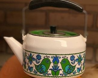 Vintage green and blue bird retro 1970's teapot