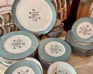 Set of Lenox Kingsley China Mint Condition
