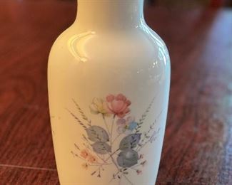 Gerold Porzellan Vase with gold trim Bavaria