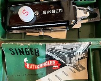 Singer Buttonholer 