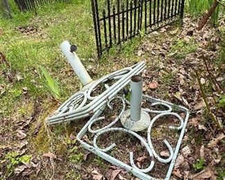 Patio umbrella Stands 