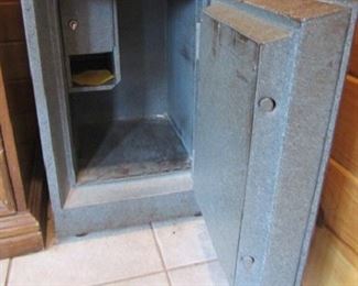 Heavy Floor Safe with combination for Door and key for inside box