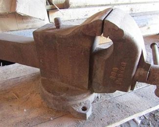 LARGE & HEAVY Parker 386 Vice