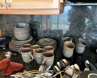 Pottery Barn Willow service for 6 $150