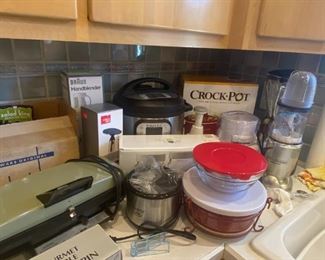 new and like new kitchen gadgets