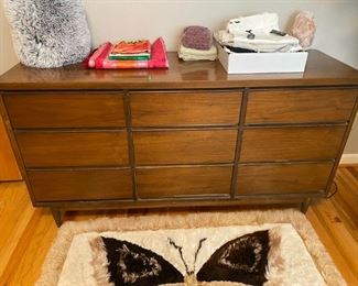 Mid-century dresser