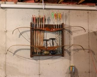 Bow & Arrows 