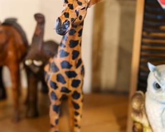 Giraffe Leather Animal Décor   