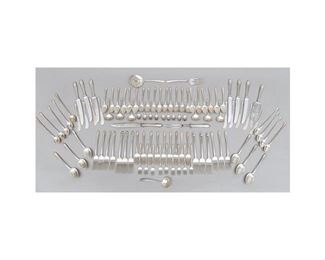 'Symphony' by Towle Sterling Flatware Set 104pc2
