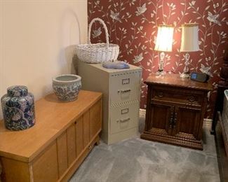 Vintage Drexel Heritage Hispana Walnut Nightstand Chest Side Table-pair And Lane mid century cedar chest