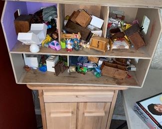 Doll house and Funiture 