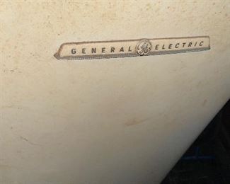 General Electric Ice box